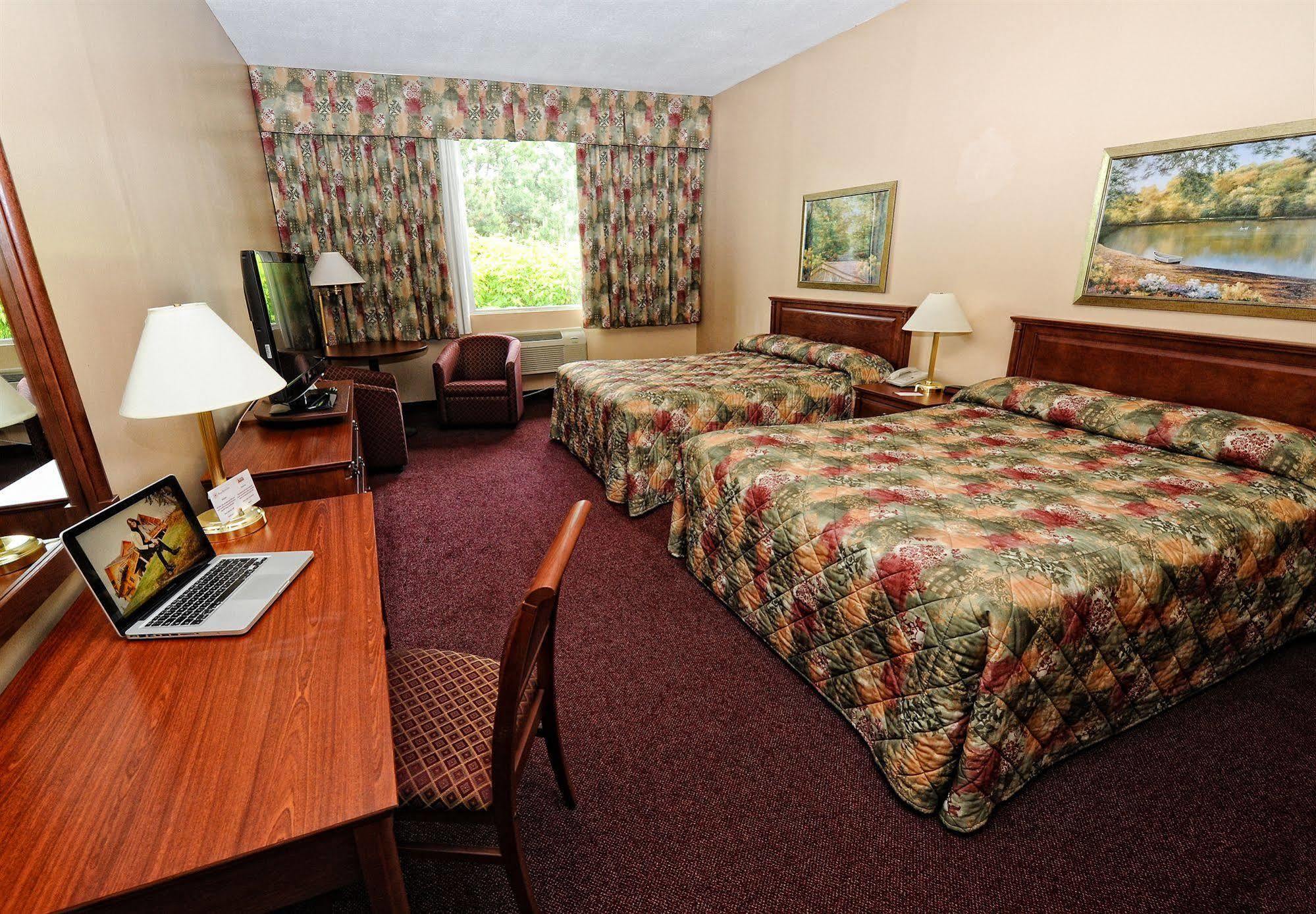 Adam'S Airport Inn Ottawa Buitenkant foto